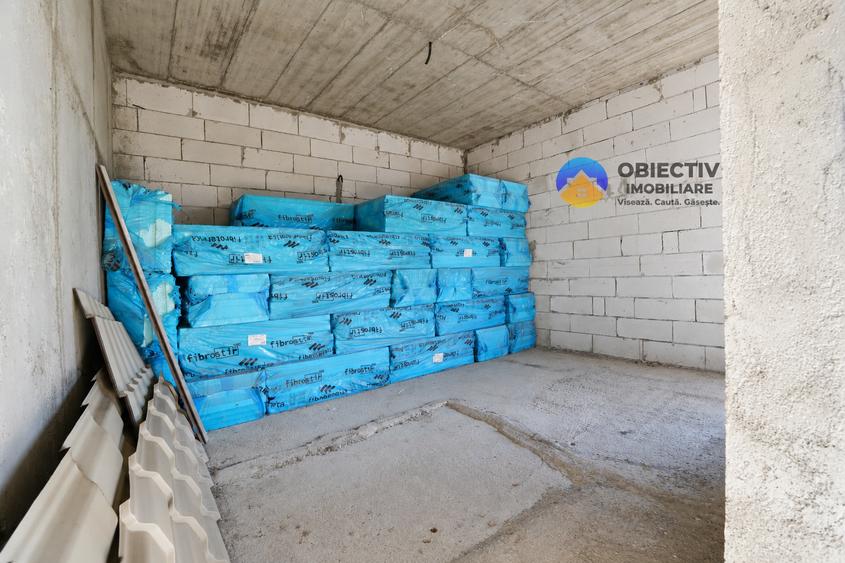 Casă individuală cu 5 camere cu Teren 1400 Mp în Central