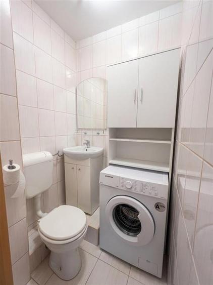 Apartament cu 3 camere decomandat în Cantemir