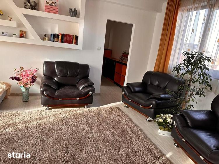 Apartament cu 3 camere în Obcini