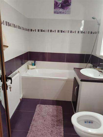 Apartament cu 2 camere decomandat în Obor