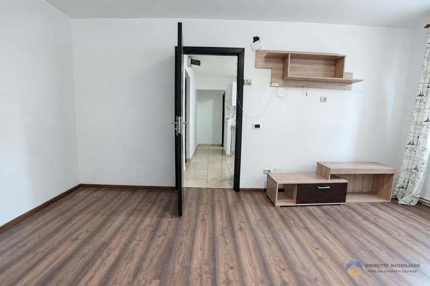 Garsonieră decomandată în Mărăței