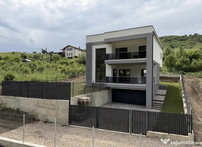 Casă cu 4 camere cu Teren 500 Mp în Făget