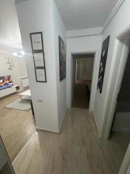 Apartament cu 2 camere semidecomandat, mobilat în Sebastian
