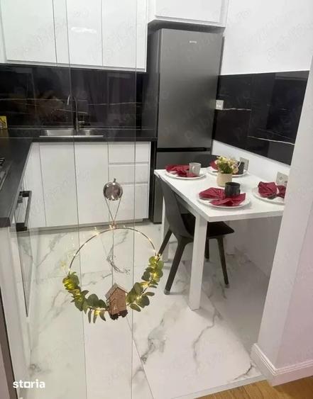 Apartament cu 2 camere decomandat în Centrul Civic