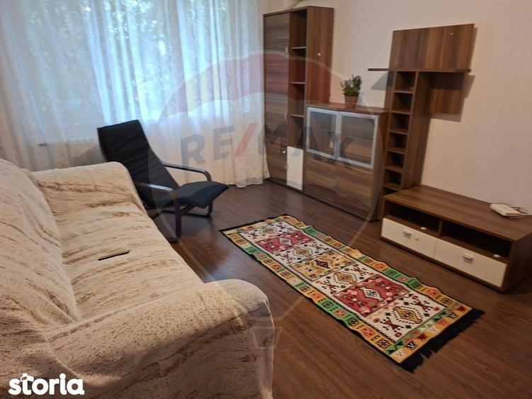 Apartament cu 3 camere semidecomandat în Sălăjan