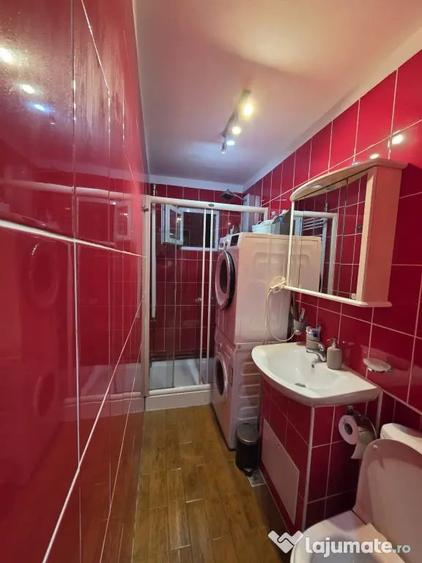 Apartament cu 2 camere semidecomandat în Complex Studențesc