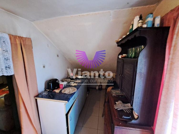 Casă individuală cu 3 camere cu Canalizare în Ruși