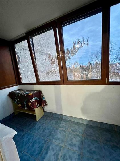 Apartament cu 3 camere decomandat în Nufărul