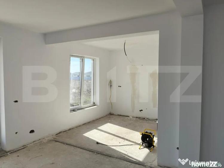 Casă cu 4 camere cu Teren 500 Mp în Sântandrei