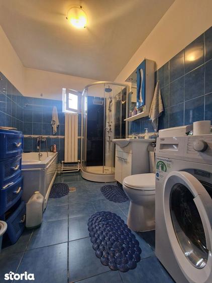 Casă cu 6 camere cu Teren 425 Mp în Lumina