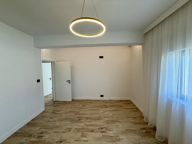 Casă cu 4 camere cu Teren 434 Mp în Central