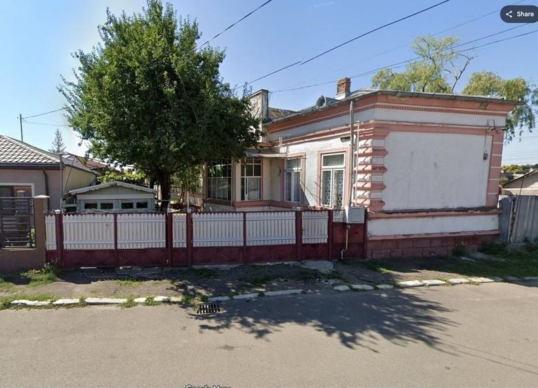 Casă cu 4 camere în Central