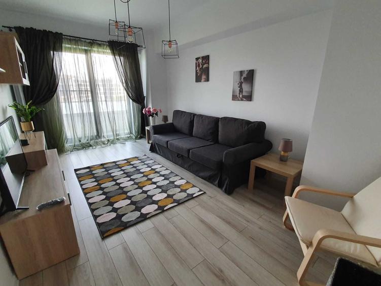 Apartament cu 2 camere decomandat în Politehnica