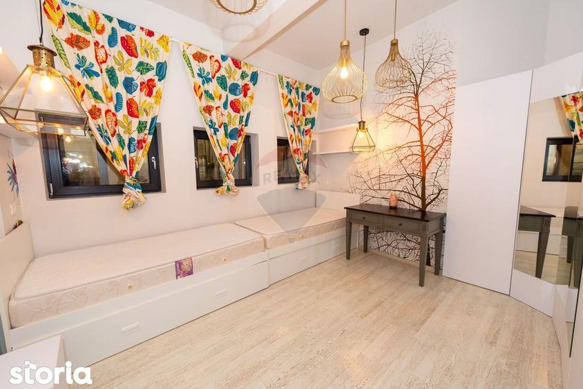 Apartament cu 4 camere, mobilat în Libertății