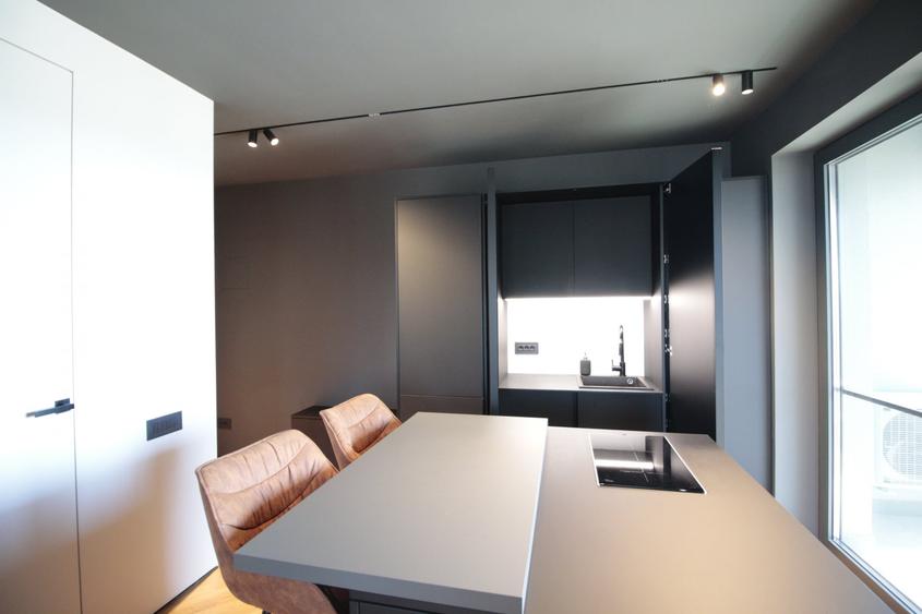 Apartament cu 2 camere semidecomandat, mobilat în Pipera