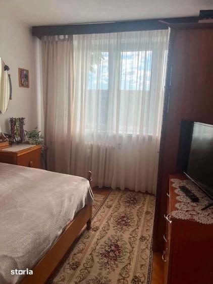 Apartament cu 4 camere în Crihala