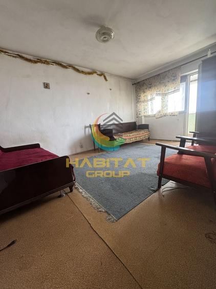 Apartament cu 3 camere decomandat în Lujerului