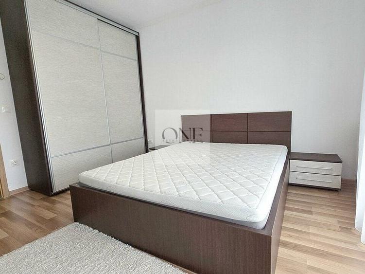 Apartament cu 2 camere decomandat în Tractorul