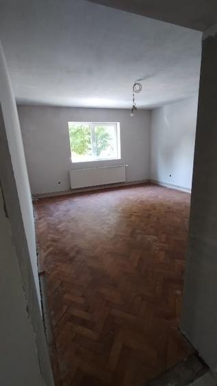 Casă individuală cu 4 camere cu Teren 309 Mp în Griviței