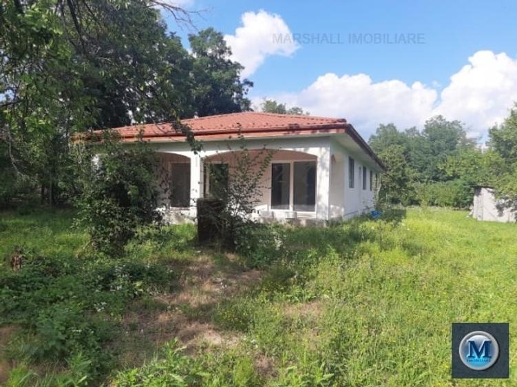 Casă cu 4 camere cu Teren 1500 Mp în Teișani