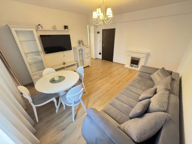 Apartament cu 2 camere decomandat, mobilat în Tomis Plus