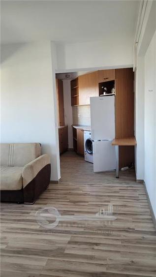 Apartament cu 2 camere semidecomandat în Tudor Vladimirescu