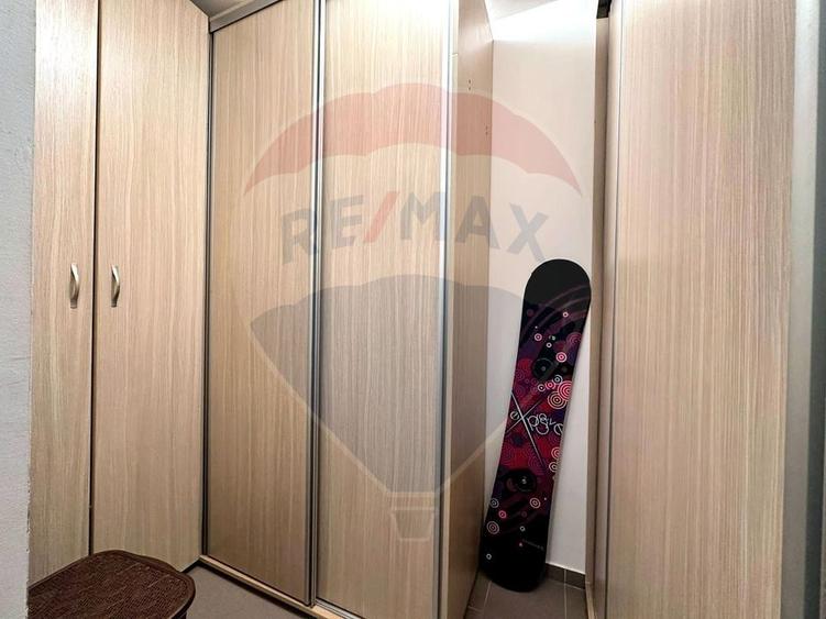 Apartament cu 2 camere semidecomandat, mobilat în Florești