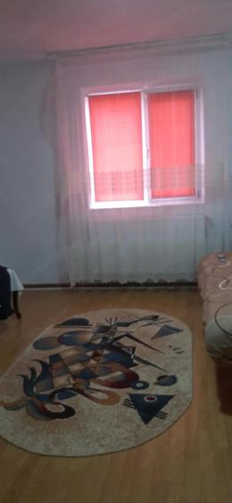 Casă cu Teren 1200 Mp în Tătăranu