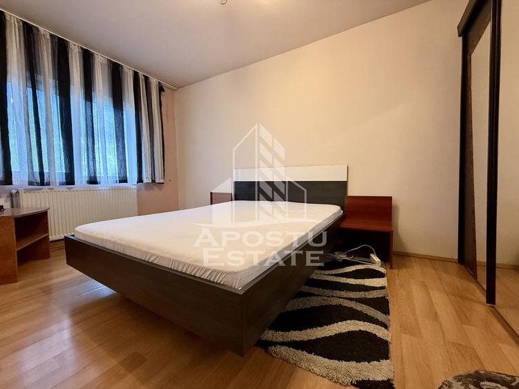 Apartament cu 2 camere semidecomandat, mobilat în Freidorf