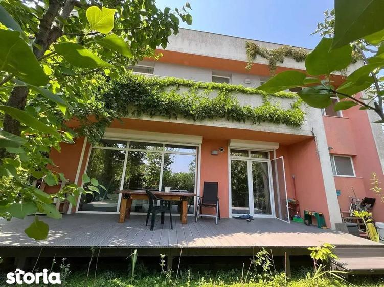 Casă cu 3 camere decomandat cu Teren 830 Mp în Corbeanca