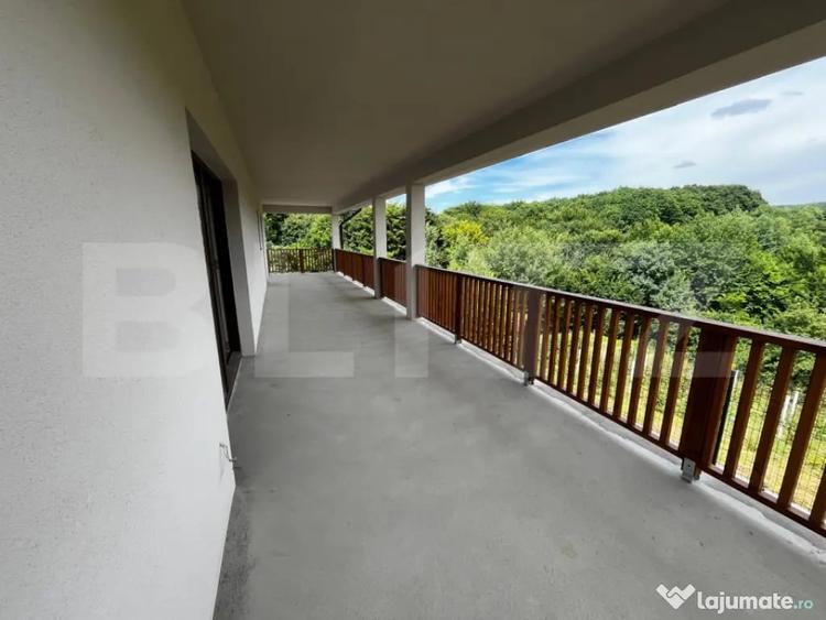 Casa noua, panorama exceptionala, 250 mp, 823 mp teren - 1