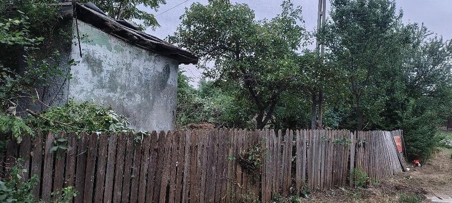 Teren de 800 mp, în Amara