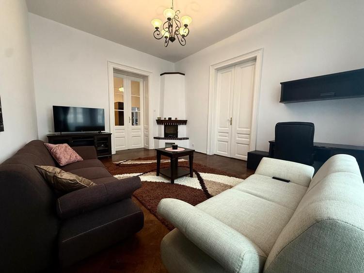Apartament cu 2 camere decomandat în Central