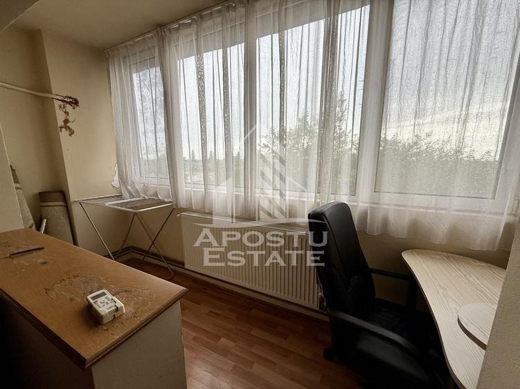 Apartament cu 2 camere semidecomandat, mobilat în Freidorf
