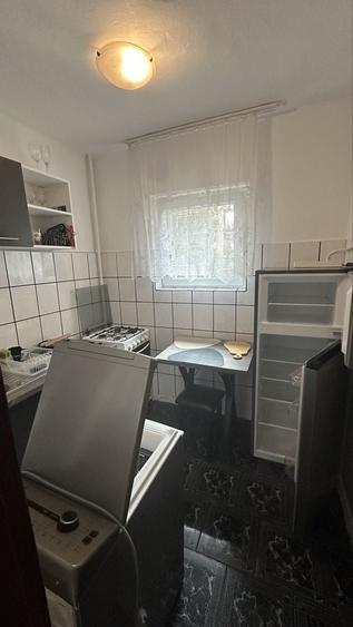 Garsonieră decomandată în Central