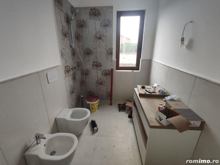 Casă cu 5 camere cu Teren 500 Mp în Sânandrei
