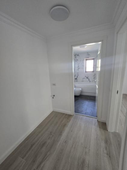 Apartament cu 2 camere semidecomandat în Dămăroaia
