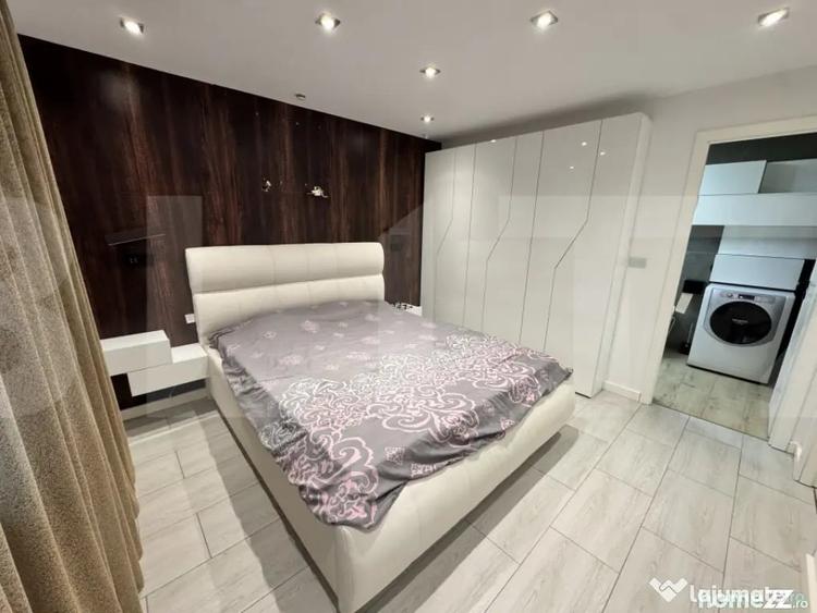 Apartament cu 4 camere decomandat în Sud