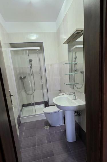 Apartament cu 4 camere în Floreasca