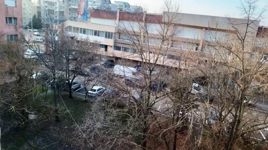 Apartament cu 2 camere decomandat, mobilat în Aleea Sporturilor