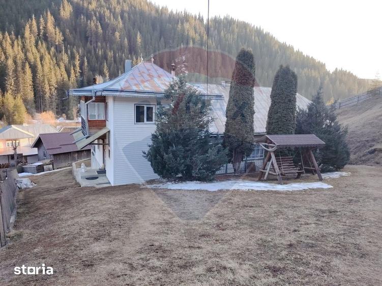 Case cu 7 camere de vanzare in comuna Panaci, sat Dragoiasa. - 18