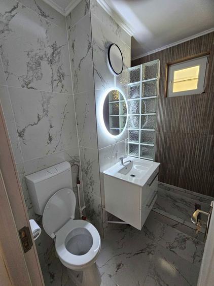 Apartament cu 2 camere în Micro 17