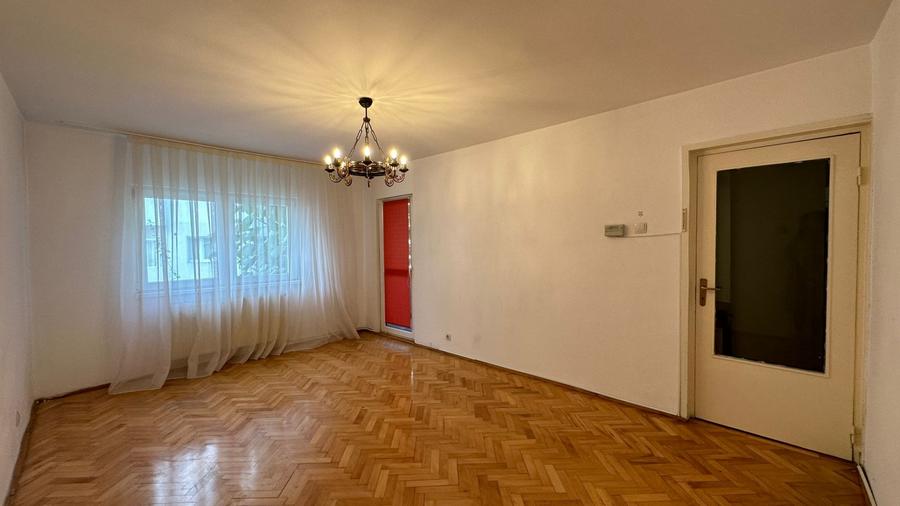 Apartament cu 3 camere, nemobilat, de inchiriat - 4