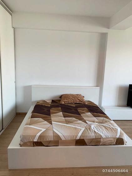 Garsonieră decomandată în Vitan