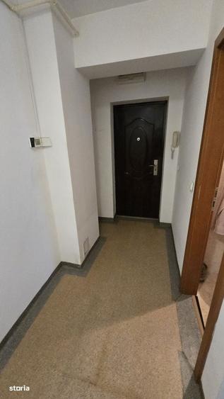 Apartament cu 3 camere în Rădeana