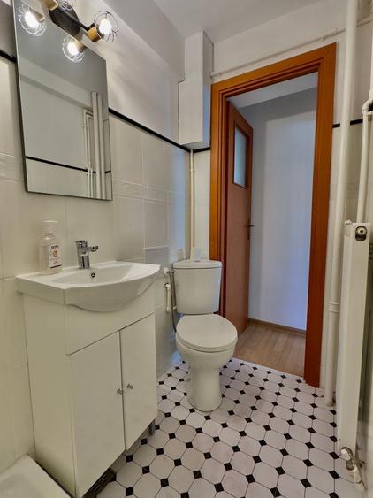 Apartament cu 2 camere semidecomandat, mobilat în Cișmigiu