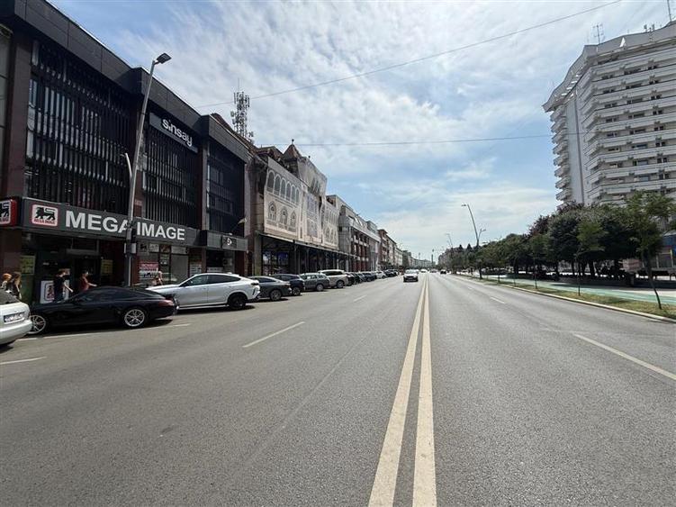 Spațiu comercial, de 545 mp, în Ultracentral