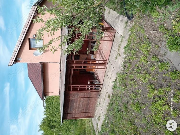 Casă cu 2 camere cu Teren 900 Mp în Central