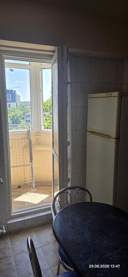 Garsonieră decomandată în Costin Georgian
