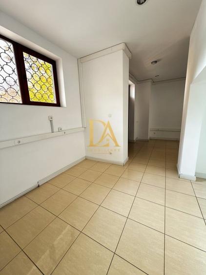 Spațiu comercial, de 32 mp, în 1 Mai